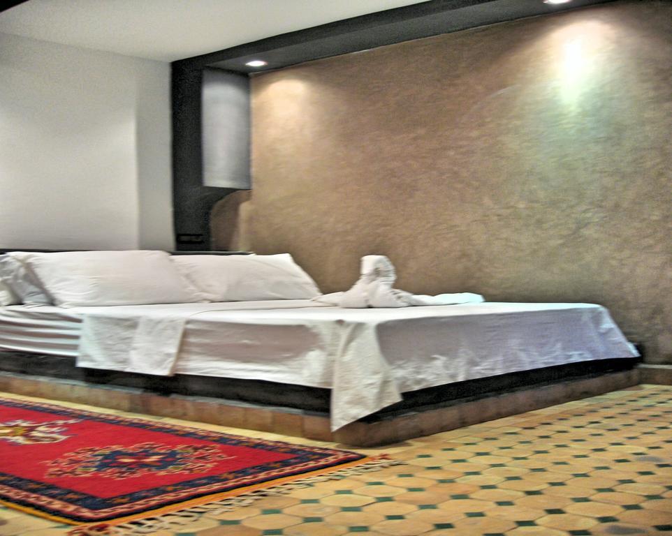 Hotel Restaurant La Kasbah Тингир Экстерьер фото